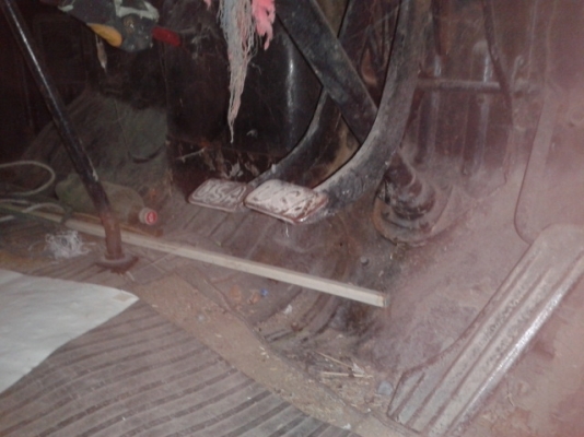 หกล้อหัวยาว โตโยต้า  เครื่องอีซูสุ  145 ลงเล่มเรียบร้อยค่ะ พร้อมใช้งาน..เล่มพร้อมโอน