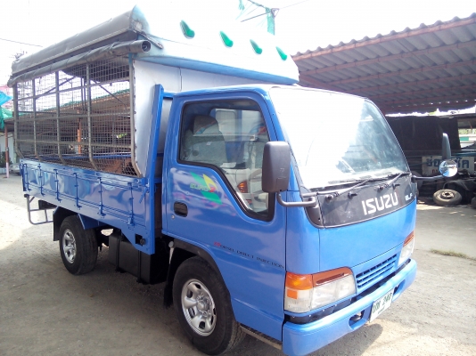 4 ล้อบรรทุก * ไม่ติดเวลา * ISUZU  NKR 100 แรงม้า  *ยาว 3.20 ม.*  รถสวยจริง (คอกมีข้างเสริม,หลังคา,ลงเล่มแล้ว) มีเล่มพร้อมโอน