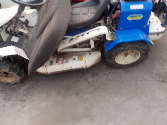 ขายรถตัดหญ้านั่งขับ คันที่ 4 สภาพสวย