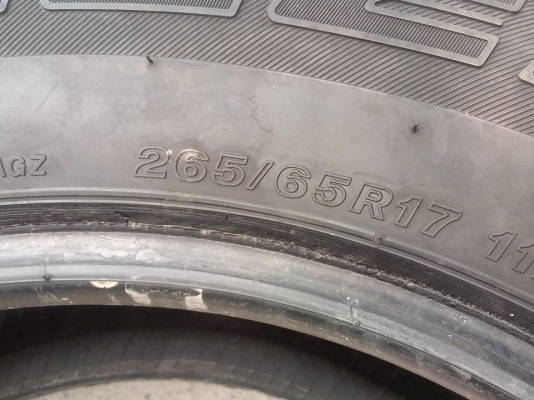 ขายยางสวยมากครับ ขอบ 265/65/17 ปี2013 -265/55/17 ปี2012 ขายยางสวยมากครับ ขอบ 265/65/17 ปี2013 -265/55/17 ปี2012