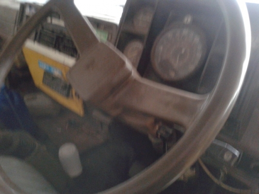 ***รถยังอยู่***สิบล้ออีซูสุ (สองเพลา )  ไม่ดั้ม 220 แรงม้า  ระบลากพ่วงพร้อม พร้อมใช้งาน  เล่มพร้อมโอน