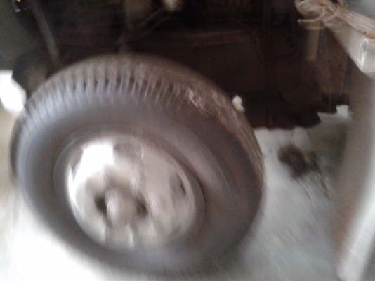 ***รถยังอยู่***สิบล้ออีซูสุ (สองเพลา )  ไม่ดั้ม 220 แรงม้า  ระบลากพ่วงพร้อม พร้อมใช้งาน  เล่มพร้อมโอน