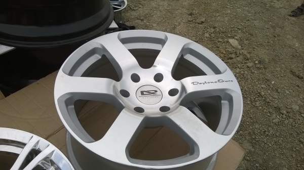 ขายล้อขอบ18 ชุดละ8500