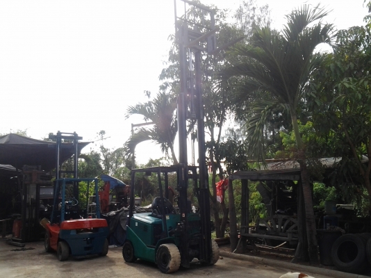 ขายรถโฟล์คลิฟท์ SHINKO 2.5ตัน เครื่องยนต์ดีเซล2300นิสสัน ปี2008 เสาร์สูง 5 เมตร พร้อมใช้งานครับขาย 149000 บาท