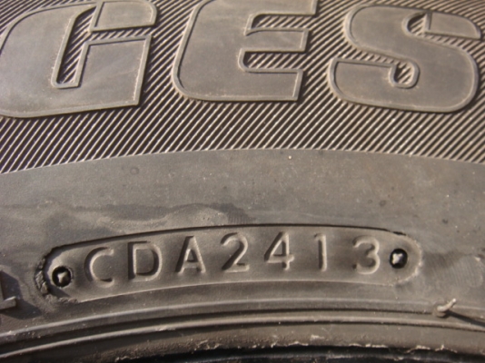 ขายยาง Bridgestone  Duravis 205 70 15 ปี 12