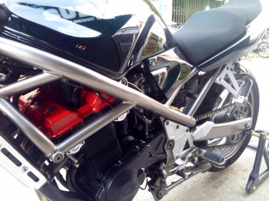 ต้ำพระราม2ขายSUZUKI BANDIT400 VCปี98เอกสารอินวอย์เครื่องเฟรมครบสภาพเก็บงานเรียบร้อย