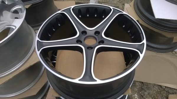 ขายล้อใหม่ขอบ19ชุดละ16500