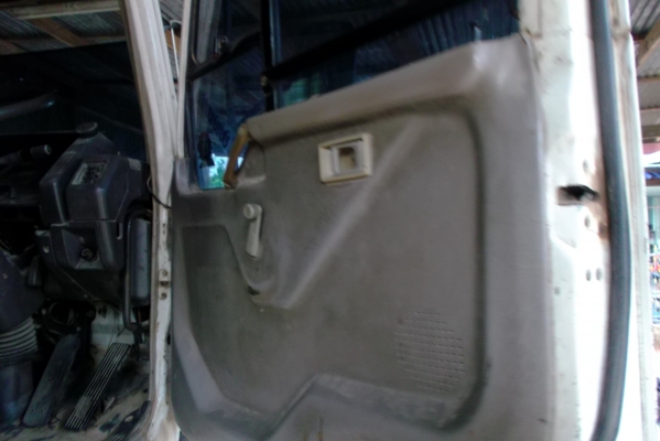 ขายด่วนรถสิบล้อหลงFN527TDชีL3923ดรั้มเครือง195แรงม้า