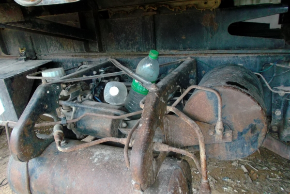 ขายด่วนรถสิบล้อหลงFN527TDชีL3923ดรั้มเครือง195แรงม้า