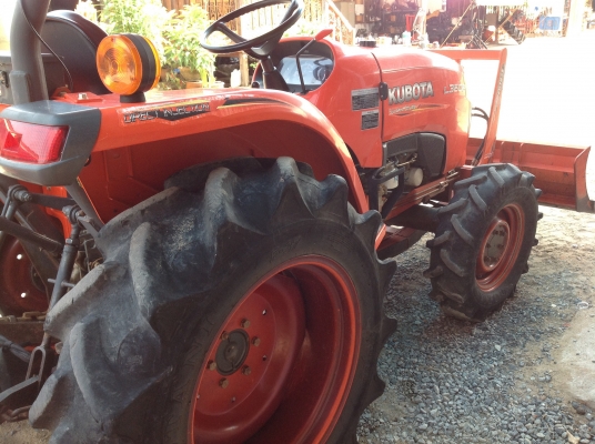 ปัญญาแทรคเตอร์มาแล้ว...จัดมาให้ คูโบต้า L3608 ใบมีดคานล่าง ผาน6X22 พร้อมโรตาลี่ตราช้าง ทำงาน1286ชม. พร้องจัดส่งทั่วไทยคับ จัดส่ง อ.เมือง จ.พิจิตร