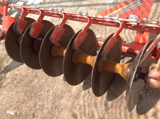 ปัญญาแทรคเตอร์มาแล้ว...จัดมาให้ คูโบต้า L3608 ใบมีดคานล่าง ผาน6X22 พร้อมโรตาลี่ตราช้าง ทำงาน1286ชม. พร้องจัดส่งทั่วไทยคับ จัดส่ง อ.เมือง จ.พิจิตร