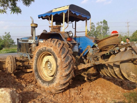 ขายรถไถ Ford 6640 - 1 เพลา ใบมีดดันหน้าพร้อมผาน 6 เอกสารอินวอยซ์ สภาพสวยพร้อมใช้งาน ขายรถไถ Ford 6640 - 1 เพลา ใบมีดดันหน้าพร้อมผาน 6 เอกสารอินวอยซ์ สภาพสวยพร้อมใช้งาน