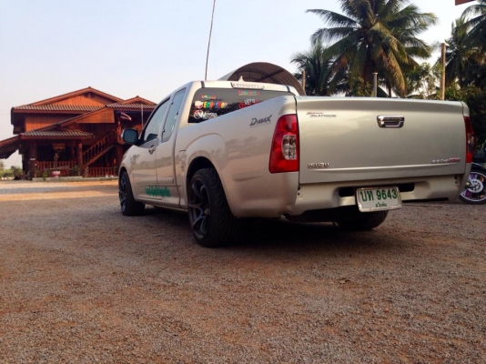 ISUZU D-MAX SLX 2.5 ปลายปี 53 วิ่ง11xxxx รถบ้านสภาพดี เข้าศูนย์ เช็คระยะ ตลอด