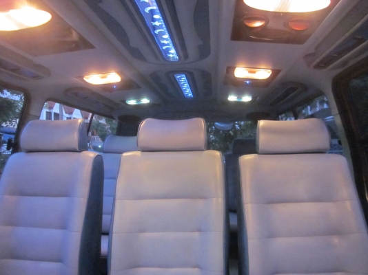 รถตู้สวย พร้อมใช้