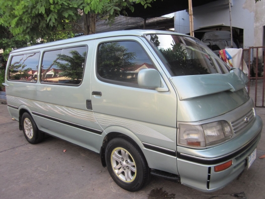 รถตู้สวย พร้อมใช้