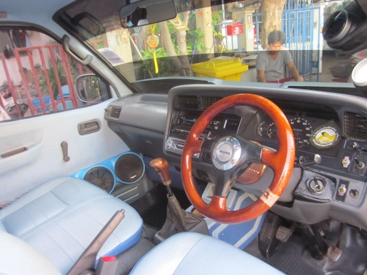 รถตู้สวย พร้อมใช้