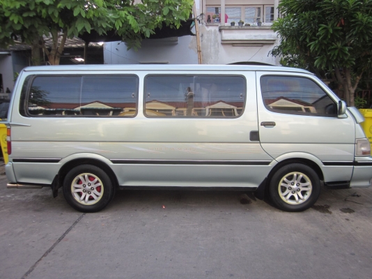 รถตู้สวย พร้อมใช้