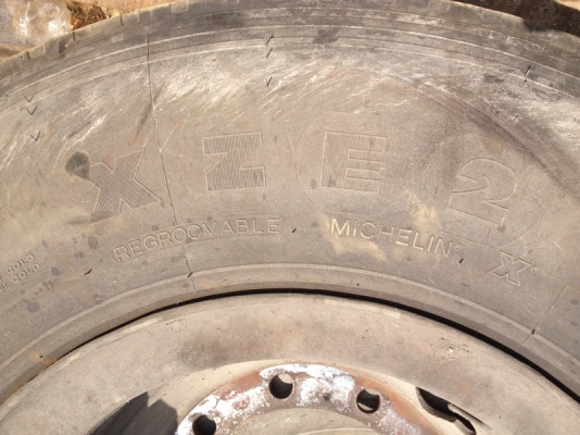 ขายกระทะ 10 รู พร้อมยาง เรเดียน มิชิลิน 11.00 R 20