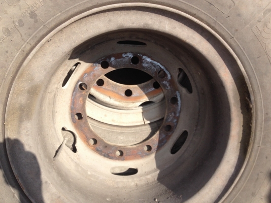 ขายกระทะ 10 รู พร้อมยาง เรเดียน มิชิลิน 11.00 R 20