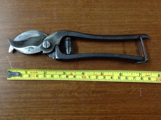 ขายคีมตัดกิ่งโบราณจาก อังกฤษ ขายคีมตัดกิ่งโบราณจาก อังกฤษ