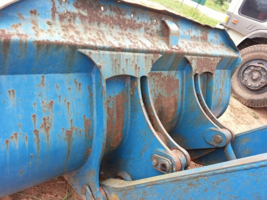 รถตัก KLD6   สนใจติดต่อ 081 - 6079515