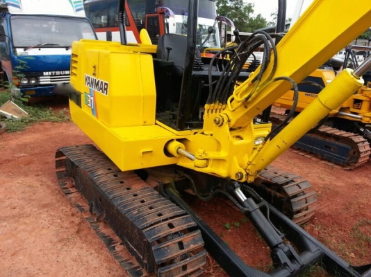 รถแบคโฮ YANMAR  B31.  สนใจติดต่อ 081 - 6079515