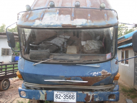 HINO KR/ EH 100 ..  150 แรง ราคา 330,000 บาท  ลด ราคาใหม่