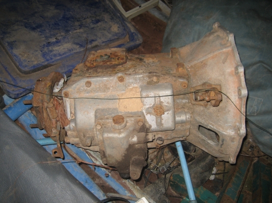 HINO KR ราคา 130,000 บาท    มีท่านใด ใช้งาน