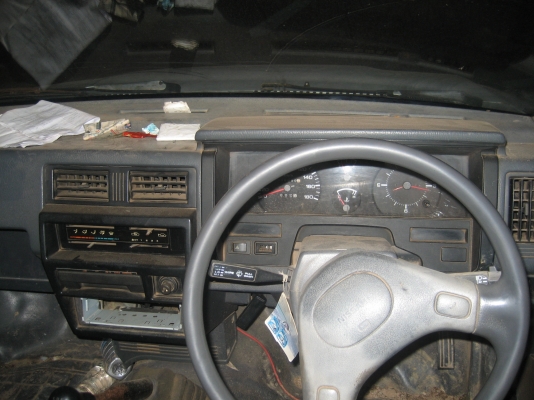 NISSAN BIG M รถประมูล ราคา 60,000 บาท