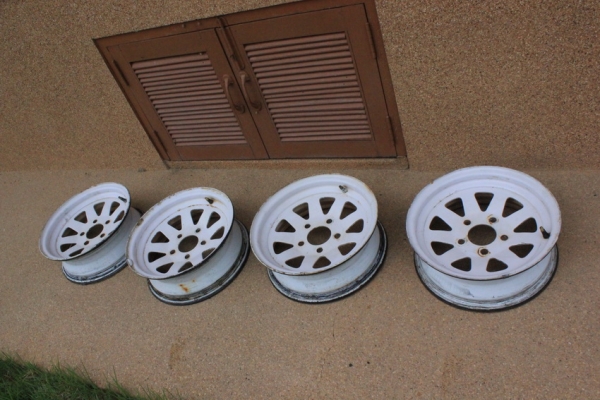 ขายฝาท้ายกระบะมาสด้า100-1400 ถูกๆ  ล้อแม็คดาว ขอบ 13สวยๆ