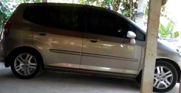 ขาย HONDA JAZZ ค่ะ