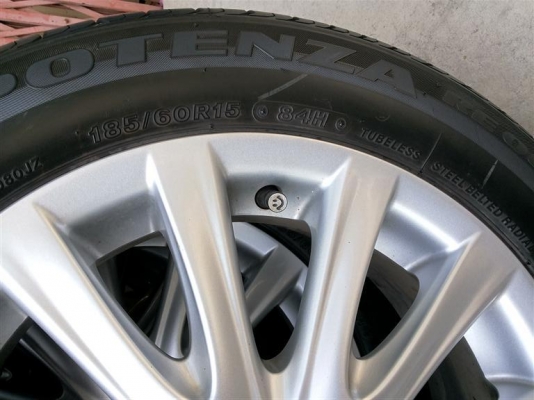 ล้อแม็กซ์ วีออส 12 ก้าน งามทั้งแม็กซ์ และยาง