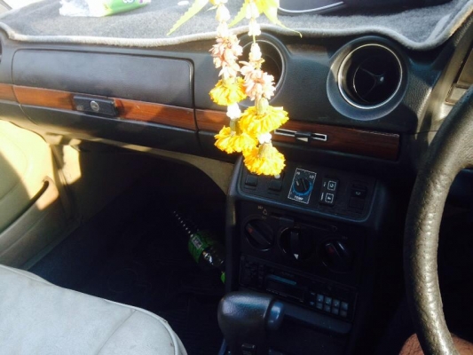 ขาย BENZ 250E เคร่อง1Jz ติดแกสแล้ว สภาพพร้อมใช้