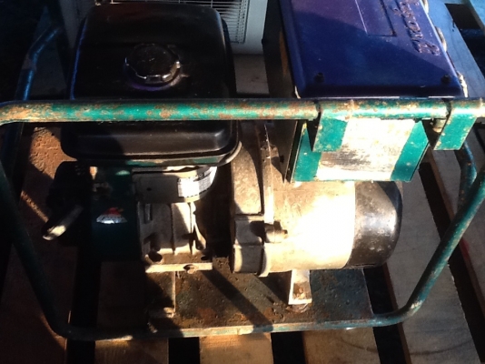 เครื่องปั่นไฟ2เครื่องyamahaและhayashi