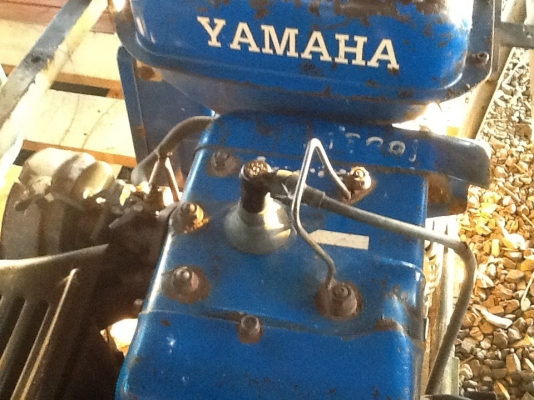 เครื่องปั่นไฟ2เครื่องyamahaและhayashi