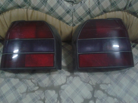 ขายไฟท้ายเรโนอา19 มี1ตู่800