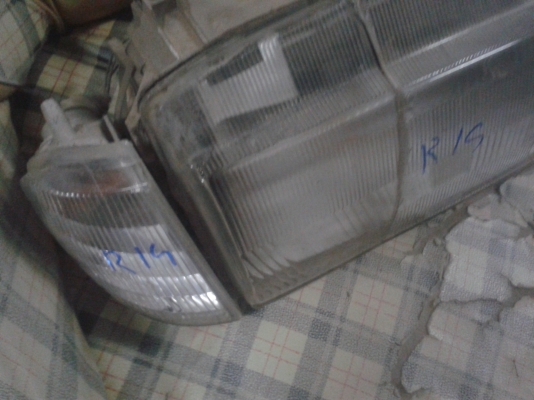 ไฟหน้าเรโนอา19พร้อมไฟมุม 800 ไฟหน้าเรโนอา19พร้อมไฟมุม 800