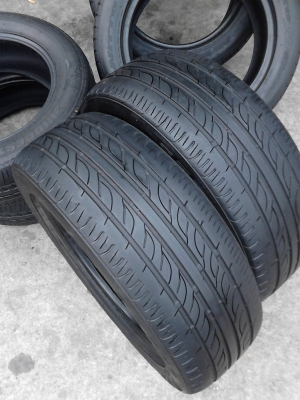 195/55R15  FIRESTONE TZ700   มี 2 เส้นครับ TEL.081-427-3941