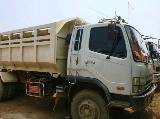 สิบล้อ MITSUBISHI FN5126 รถปี 51 260 แรงม้า ชอบราคาเท่าไรต่อรองกันได้ครับ จัดไฟแน๊นซ์ได้เต็มร้อยเปอร์เซ็นต์.