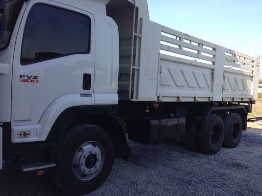 ขาย 10ล้อ สองเพลา สวยๆ 300 แรง ขาย 10ล้อ สองเพลา สวยๆ 300 แรง