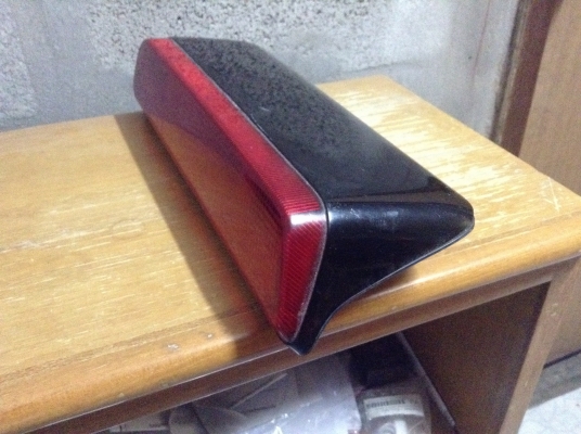 ไฟเบรคบนหลังคา นาวาร่า แท้สภาพสวยราคา 450 บาท ไฟเบรคบนหลังคา นาวาร่า แท้สภาพสวยราคา 450 บาท