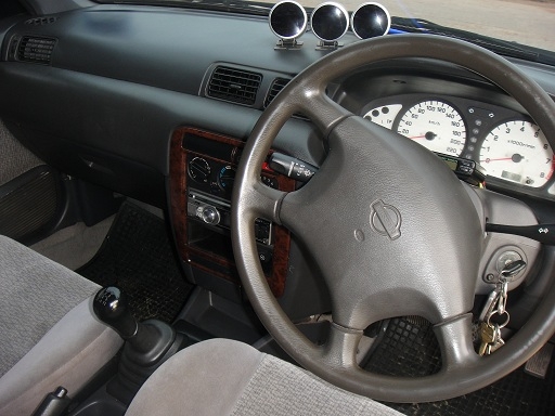 >> 89000 บ.ขาย NISSUN SUNNY ปี 99 เครื่อง SR 20 แรงๆ