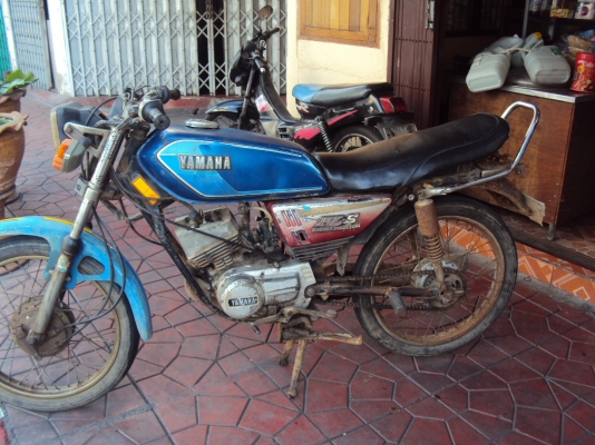 ขายยามาฮ่าrxs115,มีทะเบียนชุดโอนเครื่องดีขี่กลับได้เลยสนใจติดต่อสรกฤช091-8892274