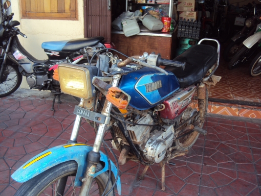 ขายยามาฮ่าrxs115,มีทะเบียนชุดโอนเครื่องดีขี่กลับได้เลยสนใจติดต่อสรกฤช091-8892274