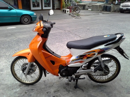 Wave 125 r ปี 48 ส้ม ขาว รถสวย ชุดสีสด เครื่องเดิมแน่นๆ ท้าพิสูจน์ ลองขับได้ทุกวัน