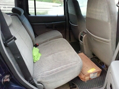 FORD99 เครื่องUZ ออโต้ แก๊สหัวฉีด ขายถูกๆตามสภาพ