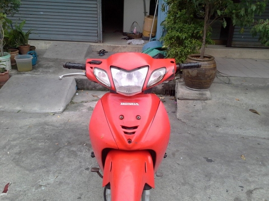 Wave 125 r ปี 49 สีแดง ขาว กุญแจใหญ่ เครื่องเดิม แน่นๆ เอกสารครบ Wave 125 r ปี 49 สีแดง ขาว กุญแจใหญ่ เครื่องเดิม แน่นๆ เอกสารครบ