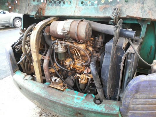 ขายแม็คโครKOMATSU PC30-7 พร้อมใช้งาน เครื่องแน่นมาก สตาร์ทที่เดียวติด แทคเพิ่งเปลี่ยน ราคา 240000 บาท