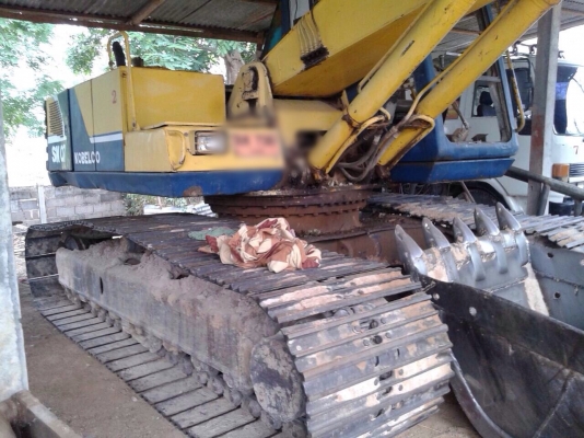 ขายรถแบ็คโฮ Kobelco sk 200 mark 2 เครื่อง 6D31 ปั๊ม K3V เอกสารเล่มทะเบียน