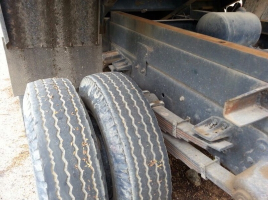 รถฮีโน่ 6 ล้อดั้ม 175 แรงม้า. ปี 54 ( รถวิ่ง 8x,xxx กม. ) สนใจติดต่อ 081 - 6079515 รถฮีโน่ 6 ล้อดั้ม 175 แรงม้า. ปี 54 ( รถวิ่ง 8x,xxx กม. ) สนใจติดต่อ 081 - 6079515